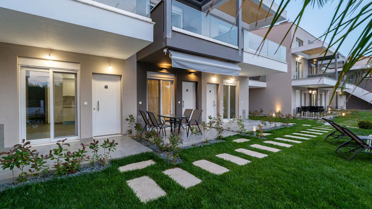 Gallery 7