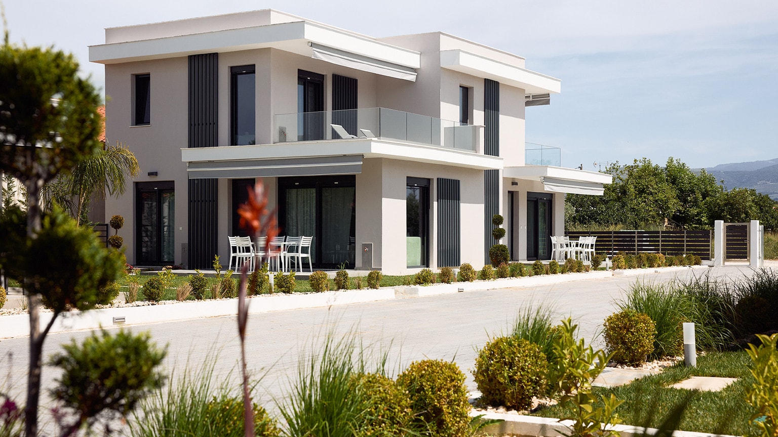 Nefeli Luxury Houses