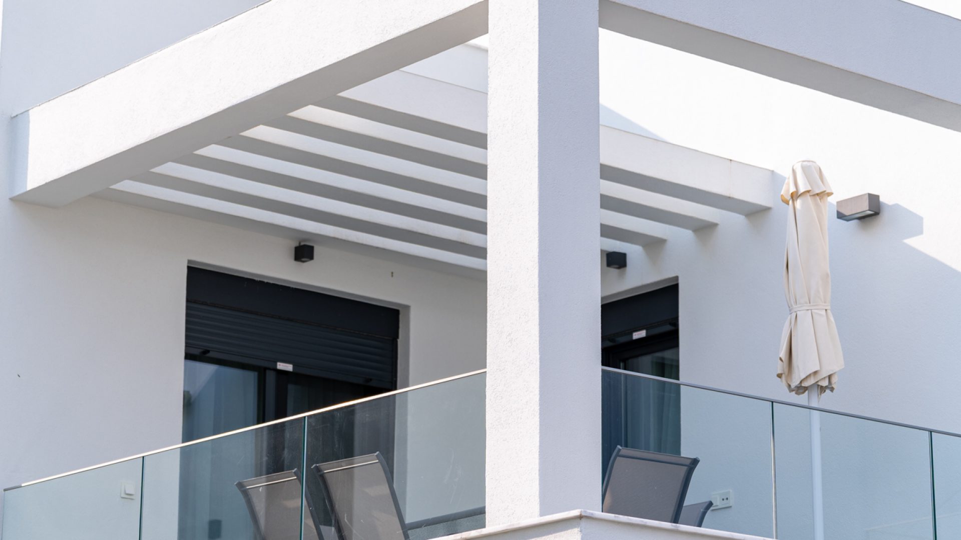 Danai B+D 10-06-2025 2000px-150