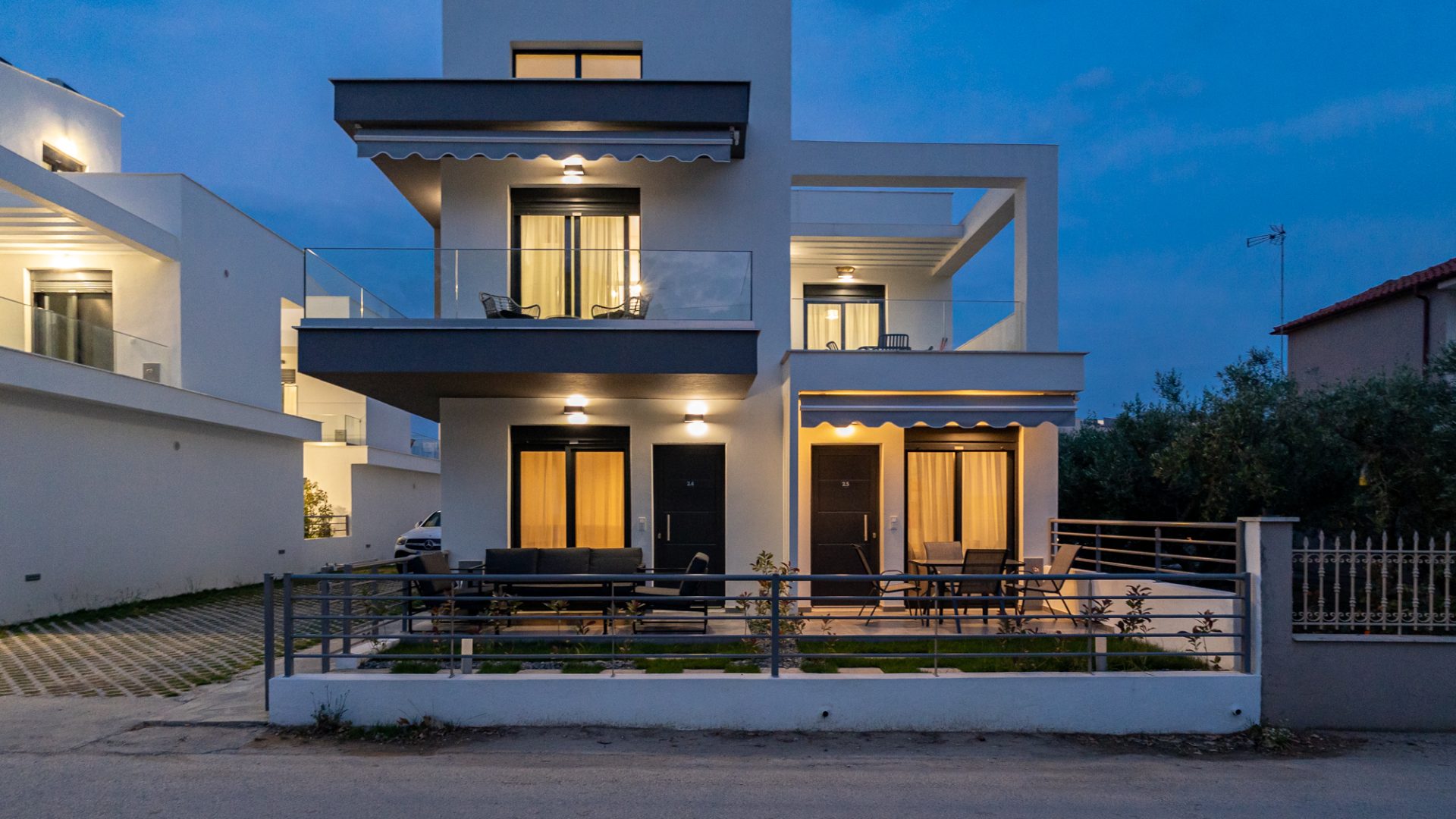 Danai B+D 10-06-2025 2000px-255