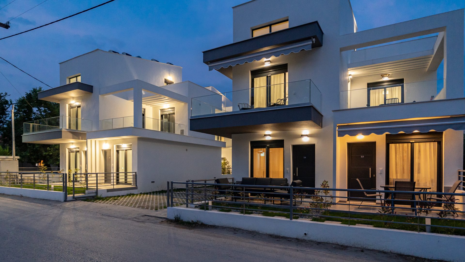 Danai B+D 10-06-2025 2000px-256